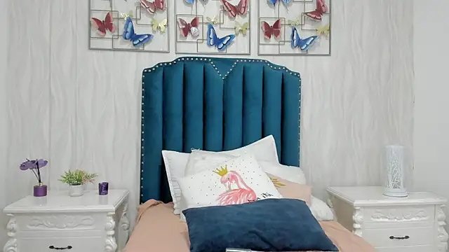 Alison Carde05 online show from 10/16/25, 07:37