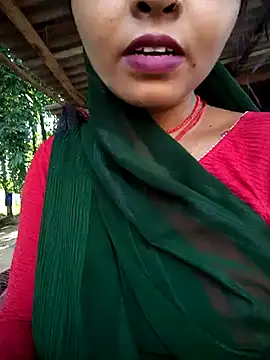 Snapshot of Monika_thakurr chatting on 06/02/26, 11:23 Monika thakurr online show from 06/02/26, 11:23