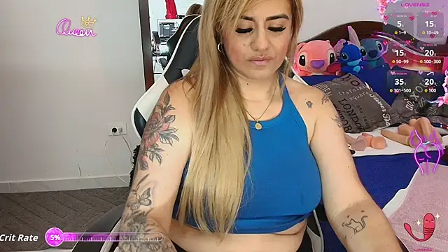 Snapshot of aamanda_Queen_ chatting on 06/04/26, 01:17 aamanda Queen online show from 06/04/26, 01:17
