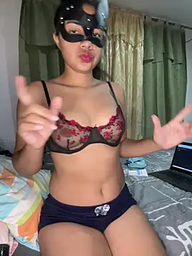 Kyra  Rose online show from 11/14/25, 03:49