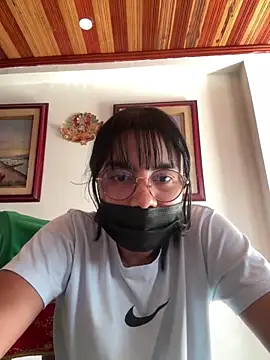 Kyra  Rose online show from 12/15/25, 07:51