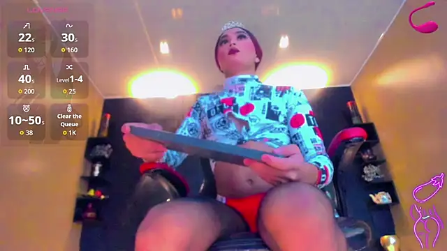 Snapshot of Natasha_clifford chatting on 11/11/25, 07:14 Natasha clifford online show from 11/11/25, 07:14