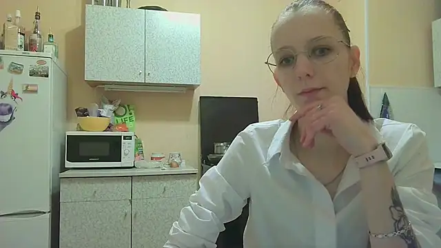 Lucy Divine online show from 10/13/25, 07:36