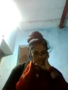 Hot ashna online show from 02/15/26, 12:18