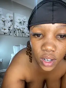 AZURUchan7 online show from 10/30/25, 09:22