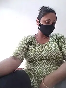 Snapshot of Lollita- chatting on 07/13/26, 06:38 Lollita- online show from 07/13/26, 06:38