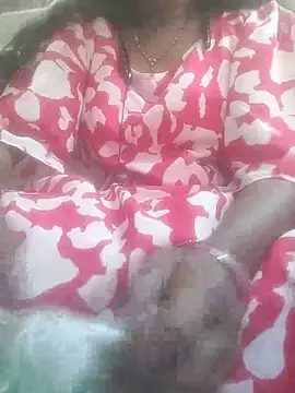 Snapshot of hotmahitha chatting on 05/11/26, 01:55 hotmahitha online show from 05/11/26, 01:55