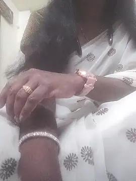 Snapshot of hotmahitha chatting on 05/28/26, 08:55 hotmahitha online show from 05/28/26, 08:55