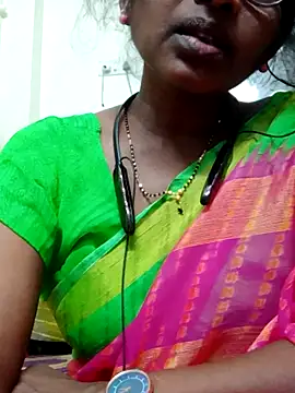 Snapshot of hotmahitha chatting on 06/07/26, 07:17 hotmahitha online show from 06/07/26, 07:17