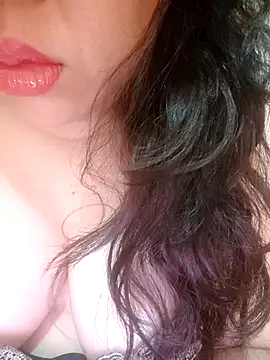 Julyy08 online show from 04/21/26, 02:12