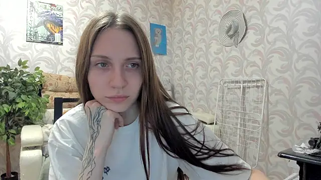 Snapshot of Kelly_Gerzikaa chatting on 10/25/25, 11:40 Kelly Gerzikaa online show from 10/25/25, 11:40