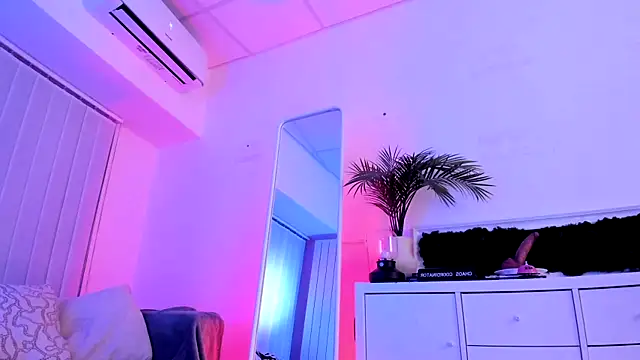 Mary Lori online show from 12/05/25, 07:17