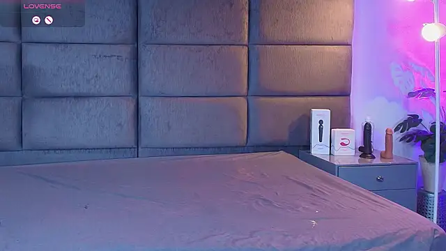 Slenna Moon online show from 02/26/26, 12:31