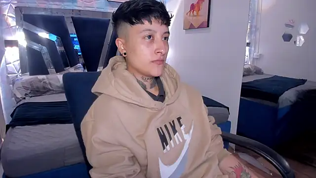 Snapshot of abby_thommson1 chatting on 09/11/25, 02:11 abby thommson1 online show from 09/11/25, 02:11