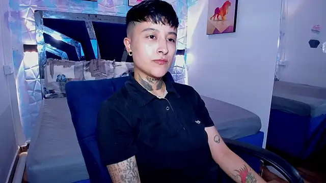 Snapshot of abby_thommson1 chatting on 09/23/25, 01:52 abby thommson1 online show from 09/23/25, 01:52