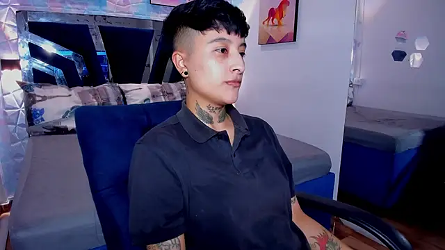 Snapshot of abby_thommson1 chatting on 09/24/25, 01:42 abby thommson1 online show from 09/24/25, 01:42