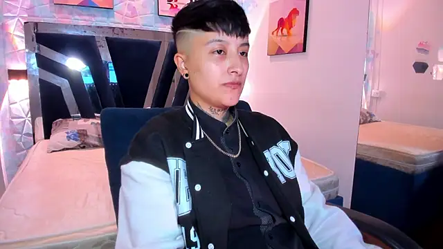 Snapshot of abby_thommson1 chatting on 10/01/25, 01:44 abby thommson1 online show from 10/01/25, 01:44