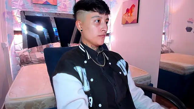 Snapshot of abby_thommson1 chatting on 10/02/25, 04:19 abby thommson1 online show from 10/02/25, 04:19