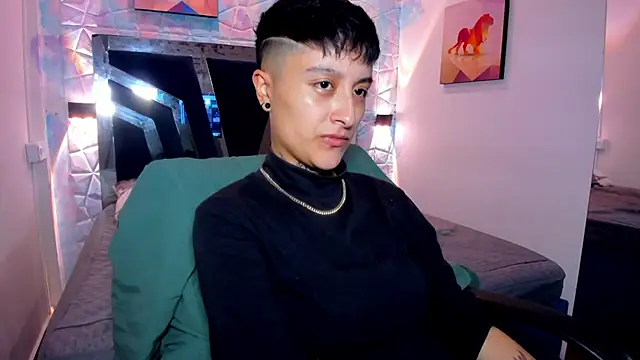 Snapshot of abby_thommson1 chatting on 10/25/25, 04:20 abby thommson1 online show from 10/25/25, 04:20