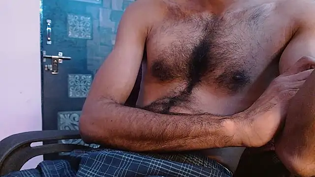 Snapshot of funndudd chatting on 06/12/26, 03:16 funndudd online show from 06/12/26, 03:16