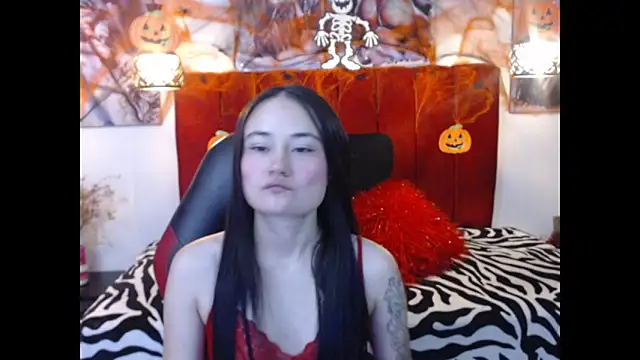 Snapshot of CindySweet_1 chatting on 10/16/25, 01:56 CindySweet 1 online show from 10/16/25, 01:56
