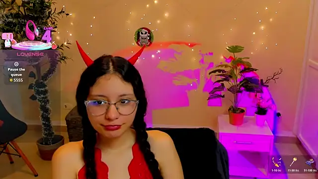 Krysten Riter online show from 12/22/25, 01:52