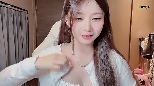 Makinghappymyself  online show from 07/06/26, 01:41