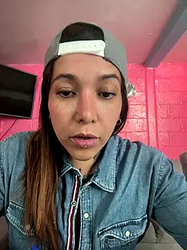 Snapshot of emperatrixsex chatting on 10/03/25, 03:20 emperatrixsex online show from 10/03/25, 03:20