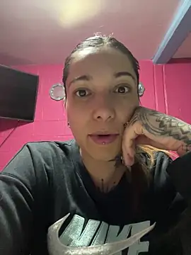 Snapshot of emperatrixsex chatting on 10/12/25, 03:16 emperatrixsex online show from 10/12/25, 03:16