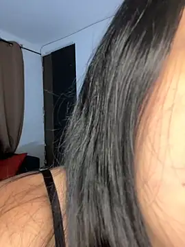 Snapshot of tianastone_ chatting on 10/13/25, 04:34 tianastone  online show from 10/13/25, 04:34