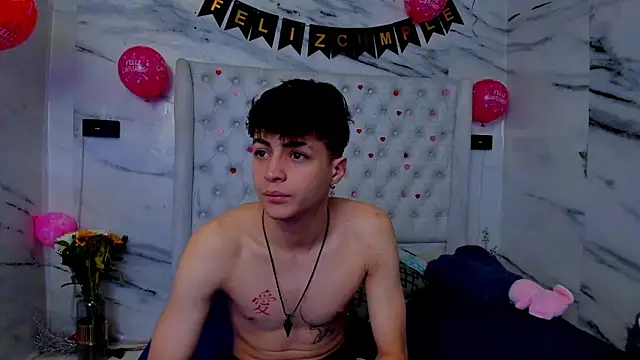 Ari and Storm online show from 02/22/26, 02:15