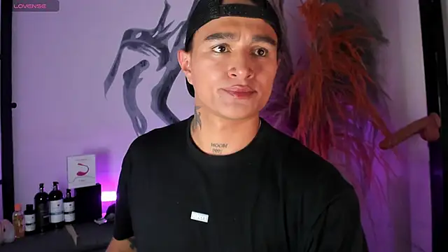 LiamDeep online show from 10/23/25, 09:02