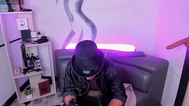 LiamDeep online show from 11/05/25, 08:31