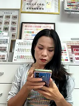 Snapshot of Baby-mmm chatting on 09/14/25, 07:51 Baby-mmm online show from 09/14/25, 07:51