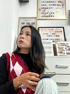 Snapshot of Baby-mmm chatting on 10/22/25, 06:02 Baby-mmm online show from 10/22/25, 06:02