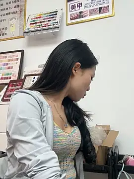 Snapshot of Baby-mmm chatting on 11/02/25, 02:58 Baby-mmm online show from 11/02/25, 02:58