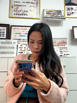 Snapshot of Baby-mmm chatting on 01/12/26, 06:07 Baby-mmm online show from 01/12/26, 06:07