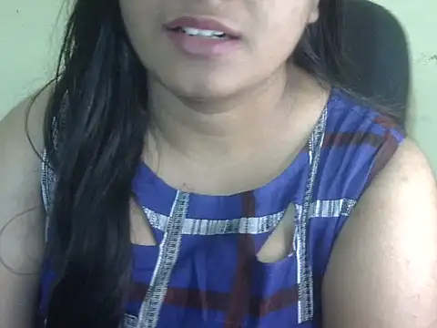 Snapshot of Aanya_Hazel chatting on 01/10/26, 08:43 Aanya Hazel online show from 01/10/26, 08:43