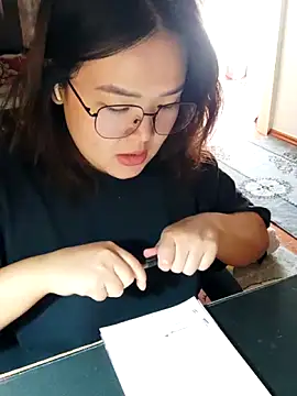 Snapshot of Innogin chatting on 10/31/25, 06:03 Innogin online show from 10/31/25, 06:03