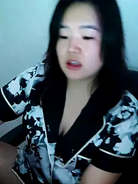 Snapshot of Innogin chatting on 12/20/25, 06:26 Innogin online show from 12/20/25, 06:26