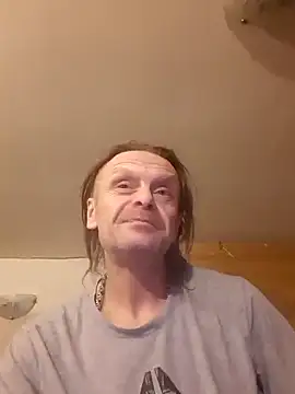 Snapshot of Kuba_Gd chatting on 12/04/24, 01:58 Kuba Gd online show from 12/04/24, 01:58