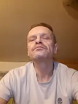 Snapshot of Kuba_Gd chatting on 12/13/24, 05:00 Kuba Gd online show from 12/13/24, 05:00