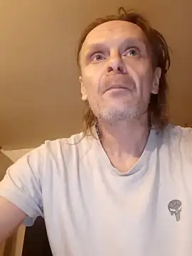 Snapshot of Kuba_Gd chatting on 12/18/24, 03:26 Kuba Gd online show from 12/18/24, 03:26