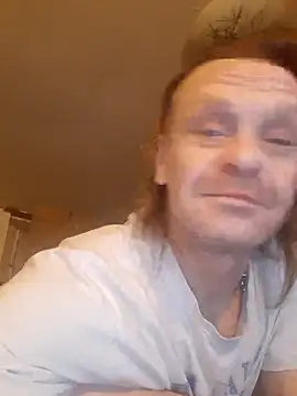 Snapshot of Kuba_Gd chatting on 12/20/24, 10:00 Kuba Gd online show from 12/20/24, 10:00