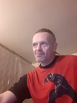 Snapshot of Kuba_Gd chatting on 12/27/24, 05:09 Kuba Gd online show from 12/27/24, 05:09