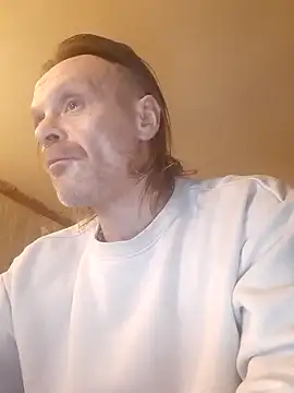 Snapshot of Kuba_Gd chatting on 12/31/24, 08:26 Kuba Gd online show from 12/31/24, 08:26