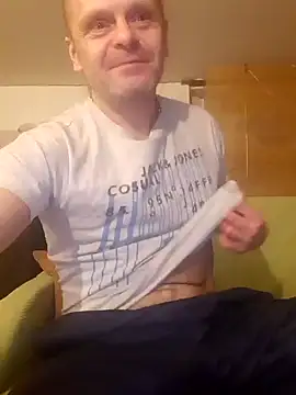 Snapshot of Kuba_Gd chatting on 01/10/25, 10:15 Kuba Gd online show from 01/10/25, 10:15