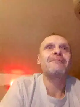 Snapshot of Kuba_Gd chatting on 01/11/25, 01:27 Kuba Gd online show from 01/11/25, 01:27