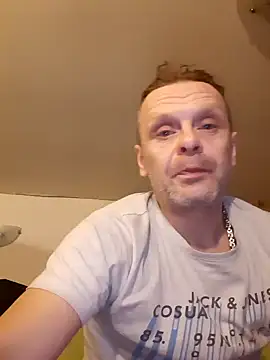 Snapshot of Kuba_Gd chatting on 01/11/25, 02:04 Kuba Gd online show from 01/11/25, 02:04