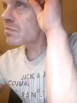 Snapshot of Kuba_Gd chatting on 02/08/25, 02:15 Kuba Gd online show from 02/08/25, 02:15